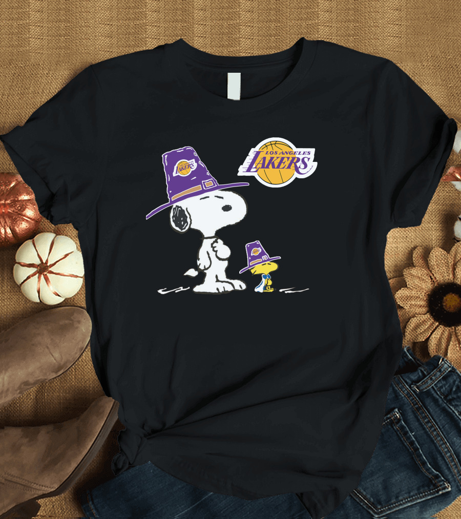 Los Angeles Lakers Snoopy Peanuts Basketball T-Shirt