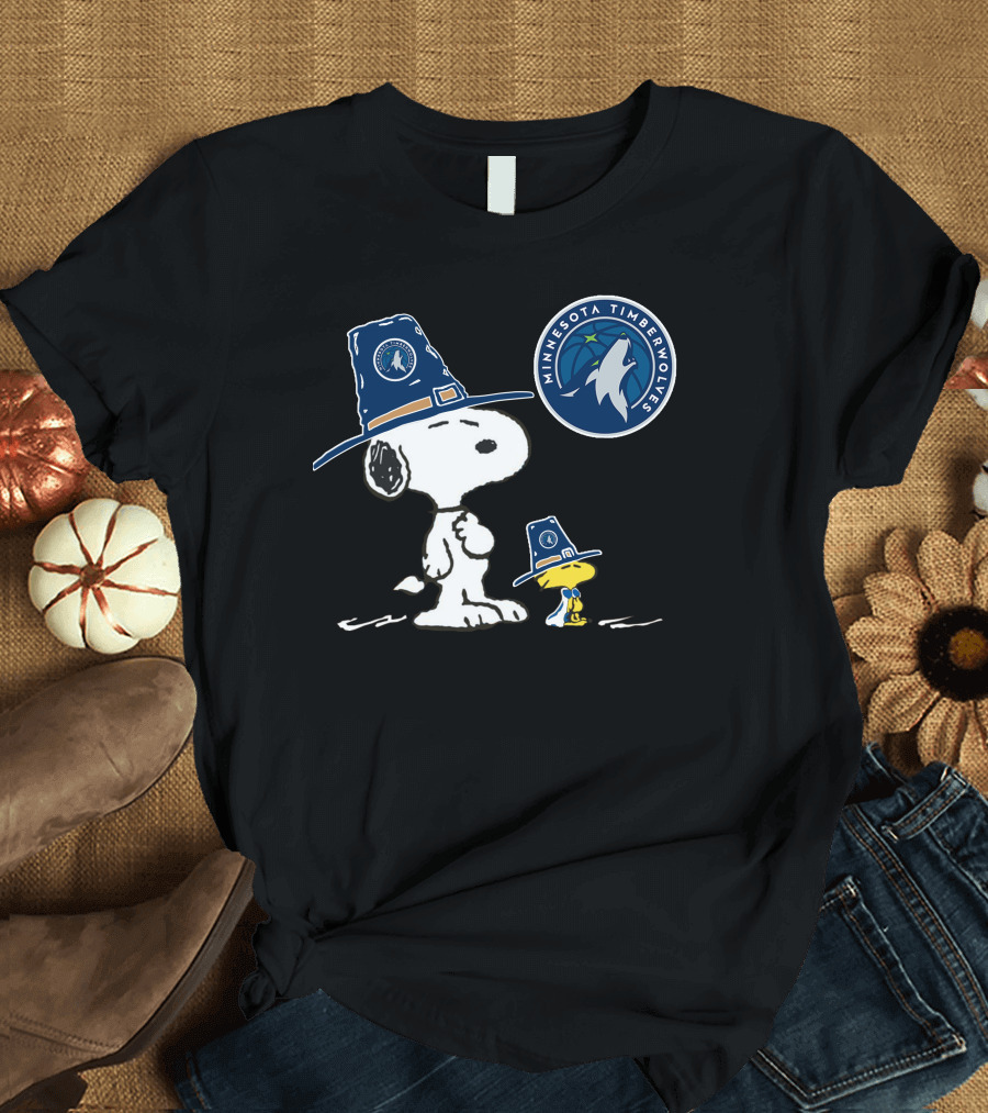 Minnesota Timberwolves Snoopy and Woodstock Pilgrim Hat Basketball T-Shirt