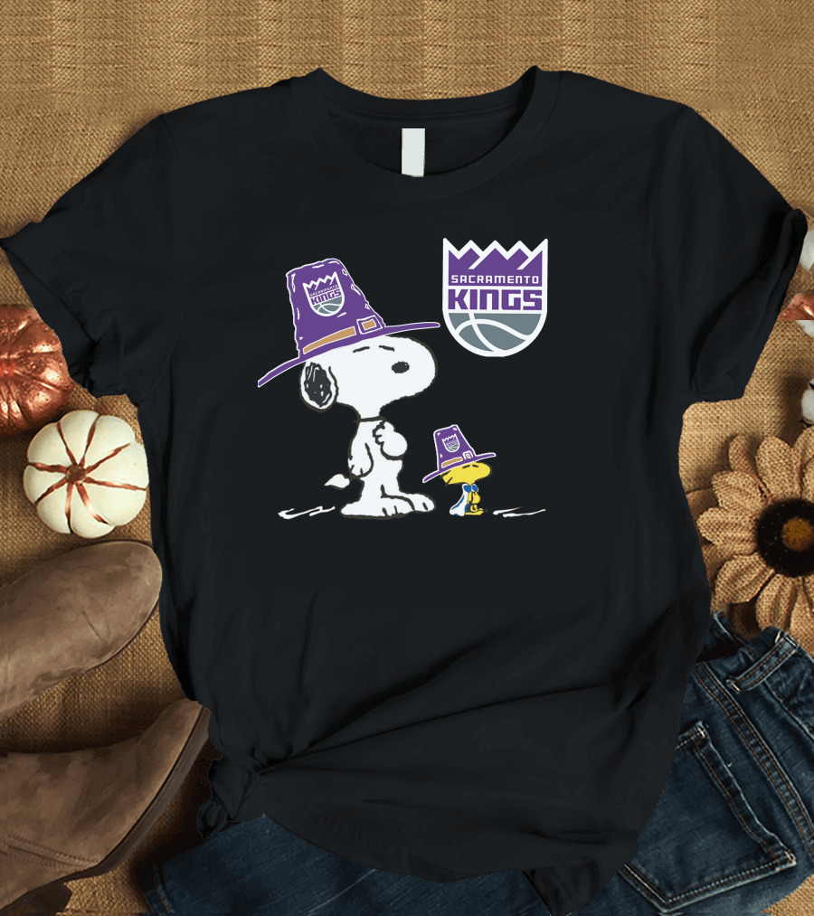 Sacramento Kings Snoopy Woodstock Thanksgiving Hats T-Shirt