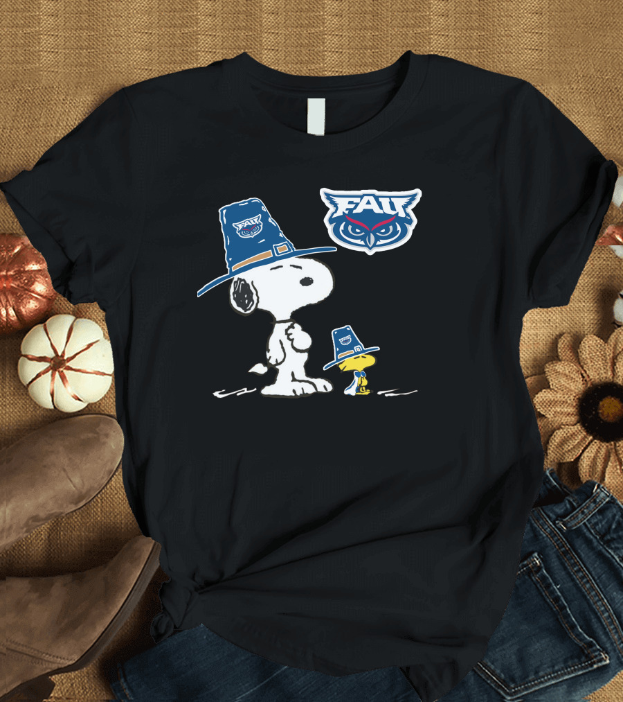 FAU Owls Snoopy Woodstock Thanksgiving Hat T-Shirt