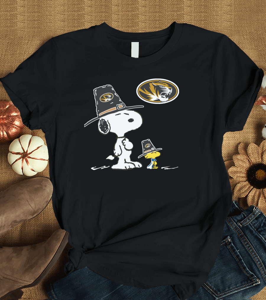 Missouri Tigers Snoopy and Woodstock Pilgrim Hats T-Shirt