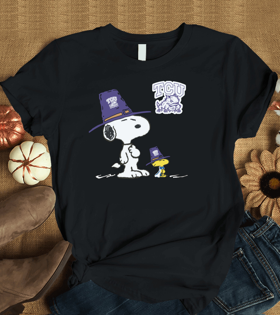 TCU Horned Frogs Snoopy Woodstock Pilgrim Hat T-Shirt