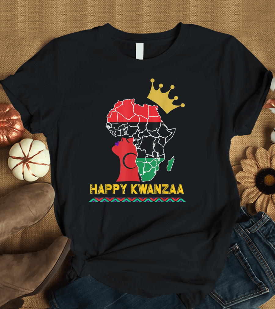 Happy Kwanzaa African Map Black Woman Queen with Crown T-Shirt