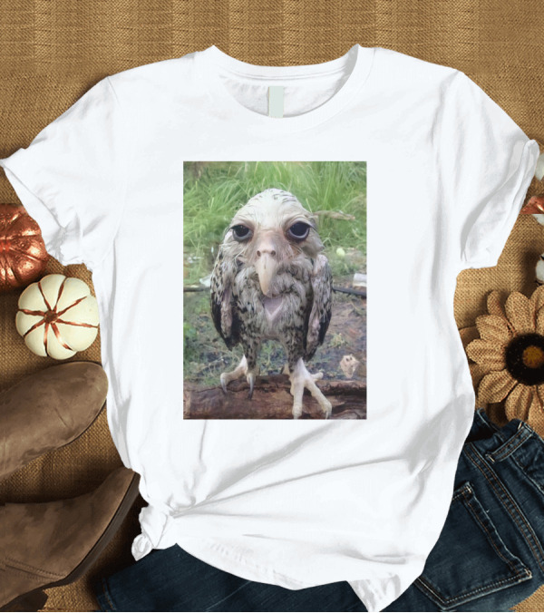 T-Shirt: lAMONTS Unique Bird Creature with Big Eyes and Distinct Features T-Shirt lAMONTS Unique Bird Creature with Big Eyes and Distinct Features T-Shirt