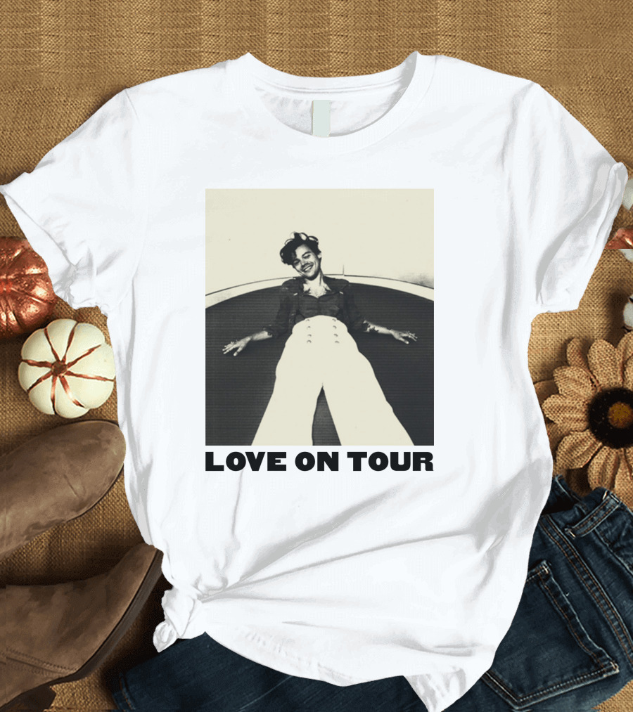 Love On Tour Harry Style Smile T-Shirt