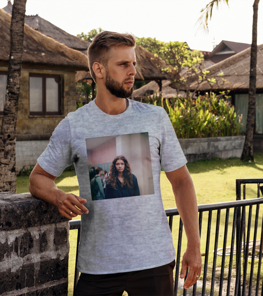 Labrinth Euphoria Season 2 Music Labrinth-Music Shop Rue Hallway Scene T-Shirt