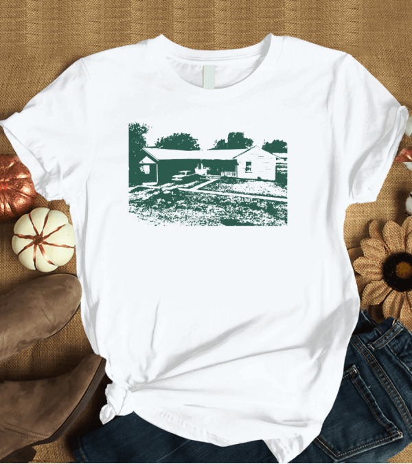 T-Shirt: Deadair Store House Green Rustic Homestead T-Shirt Deadair Store House Green Rustic Homestead T-Shirt