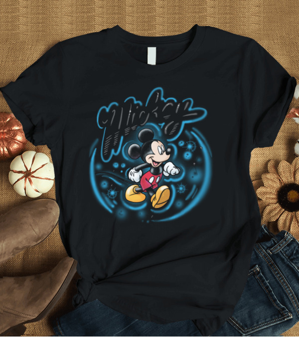 T-Shirt: Disney Mickey Mouse Airbrush Mickey Retro Style 1 T-Shirt Disney Mickey Mouse Airbrush Mickey Retro Style 1 T-Shirt