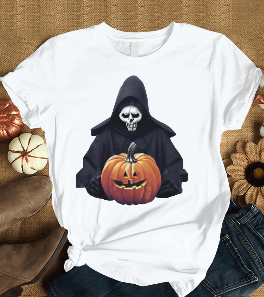 Grim Reaper Holding Jack-O'-Lantern Pumpkin T-Shirt
