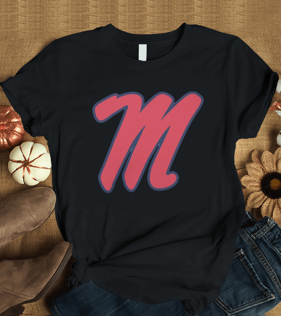 Ole Miss Rebels Legend M T-Shirt