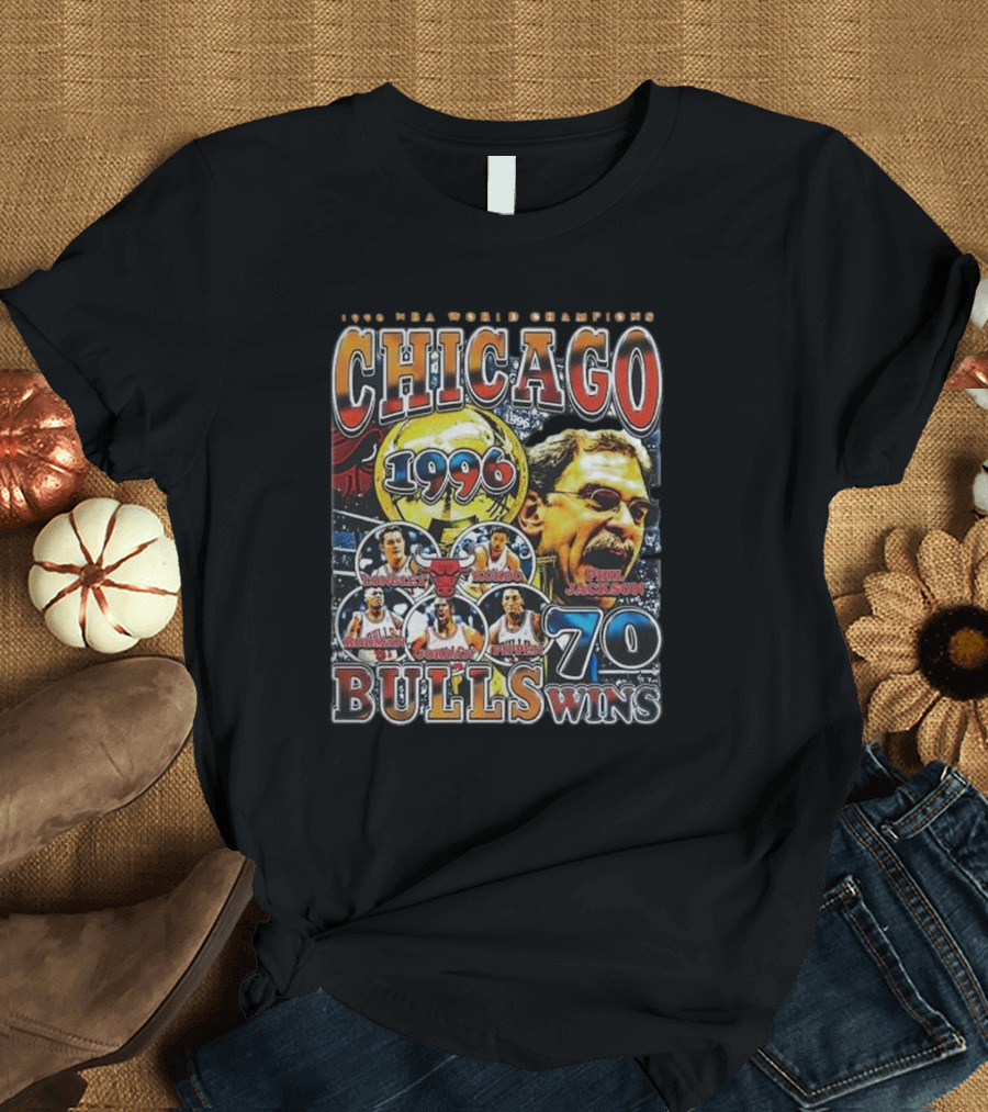 1996 NBA World Champions Chicago Bulls 70 Wins T-Shirt