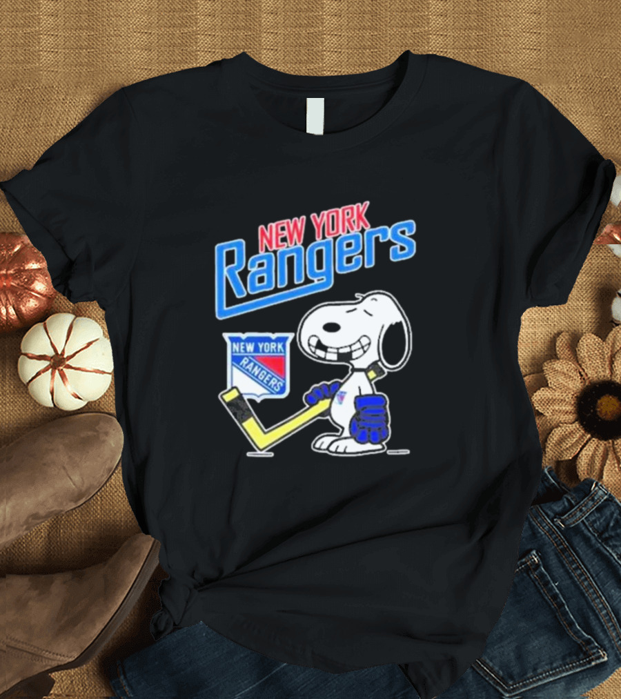 Snoopy Holding Hockey Stick New York Rangers T-Shirt