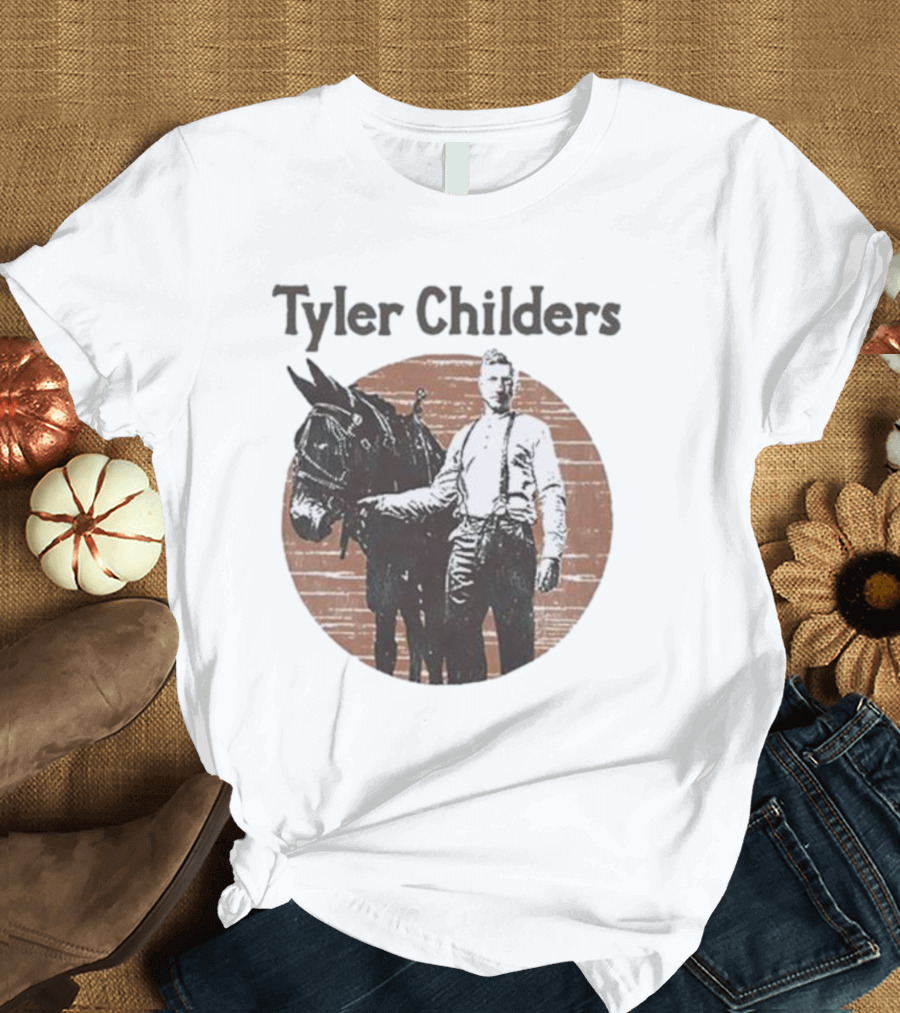 Tyler Childers Vintage Man with Mule Brown Circle T-Shirt