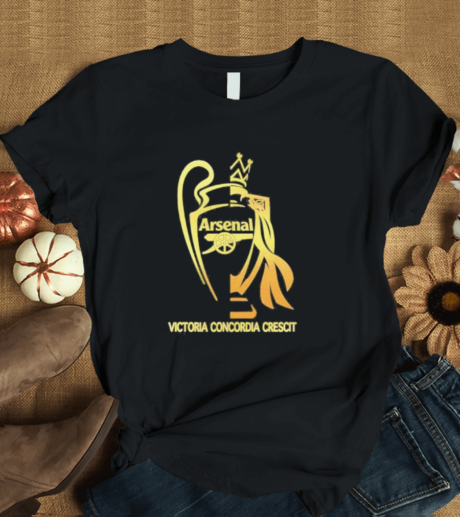 Arsenal Victoria Concordia Crescit Emblem Cup T-Shirt