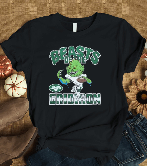 T-Shirt: New York Jets Beasts of the Gridiron Football Monster T-Shirt New York Jets Beasts of the Gridiron Football Monster T-Shirt