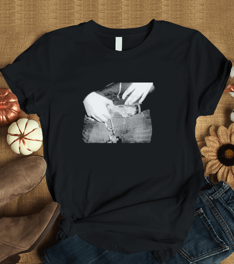 Birdloaf Bat Buckle Monochrome Close-Up T-Shirt