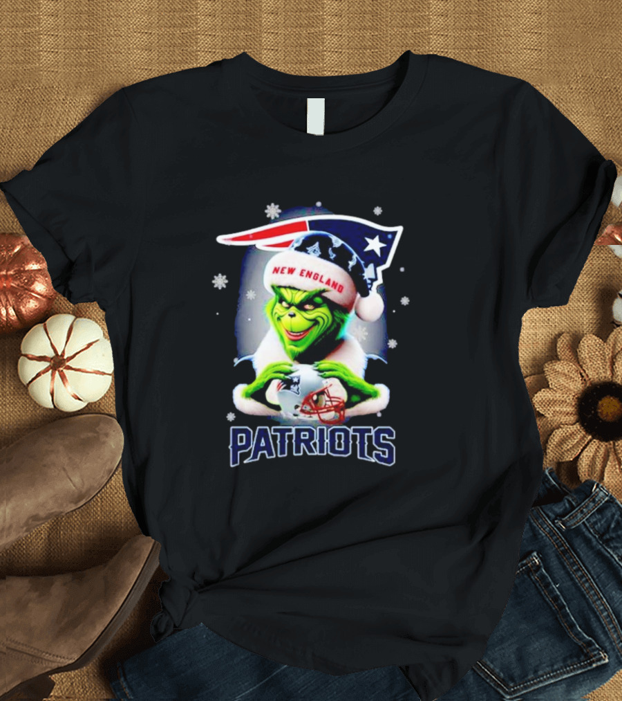 The Grinch Santa New England Patriots Christmas T-Shirt