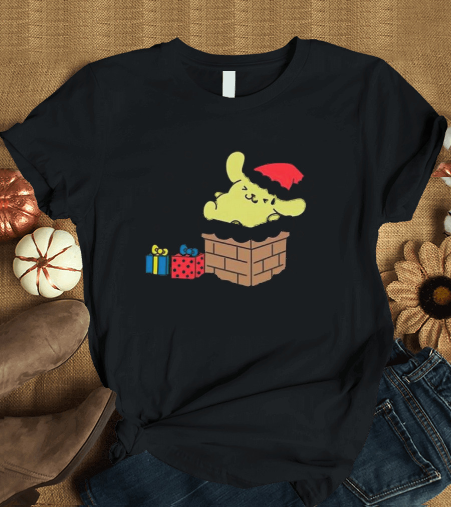 Pompompurin Christmas Chimney with Santa Hat and Presents T-Shirt