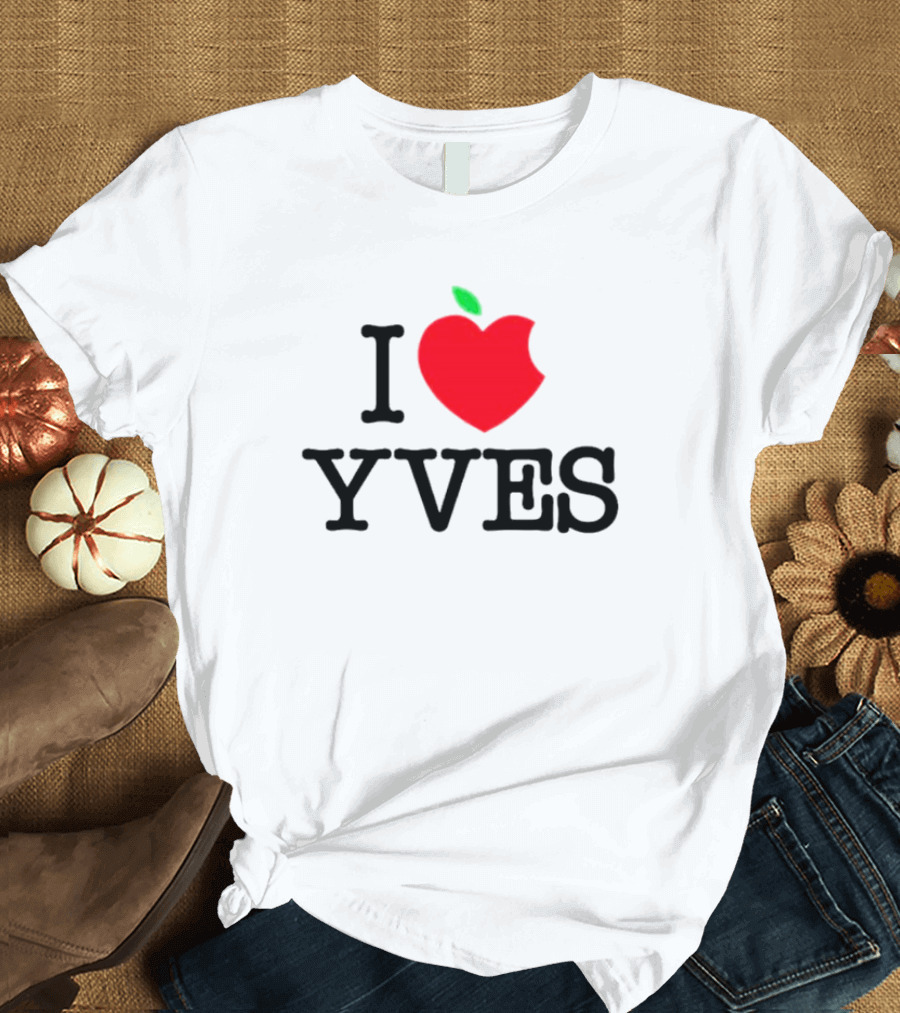 I Heart Apple Yves Red Apple T-Shirt
