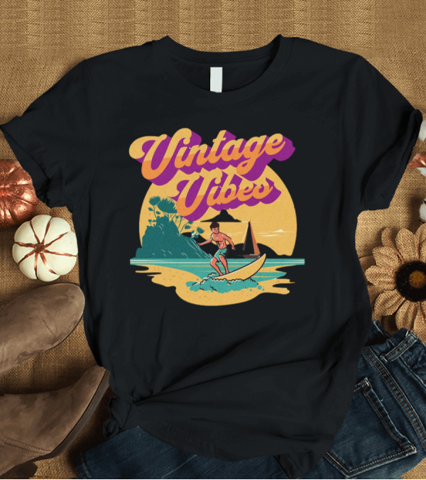 T-Shirt: Vintage Vibes Retro Surfing Adventure Sunset Scene T-Shirt Vintage Vibes Retro Surfing Adventure Sunset Scene T-Shirt