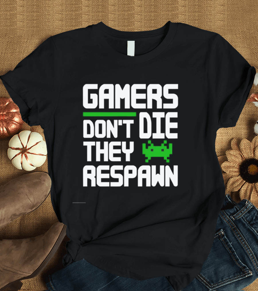 Gamers Don’t Die They Respawn Retro Space Invader T-Shirt