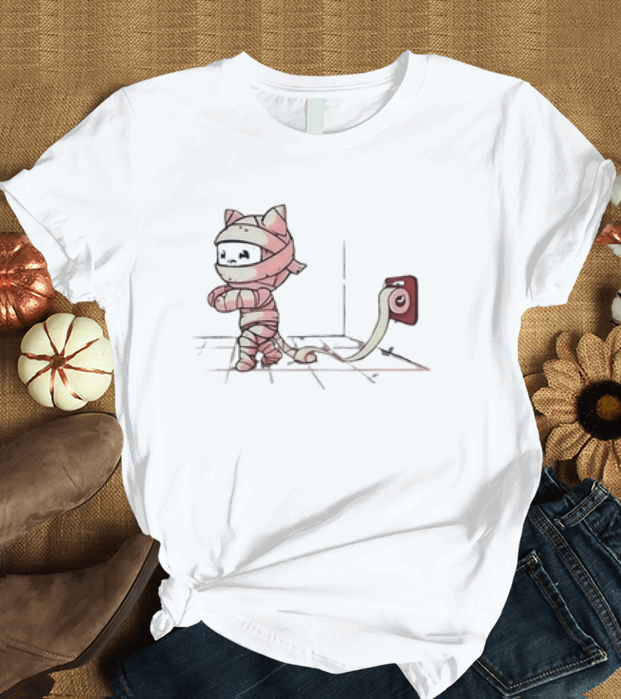 Mummy Cat Wrapped in Toilet Paper Playful Cute T-Shirt