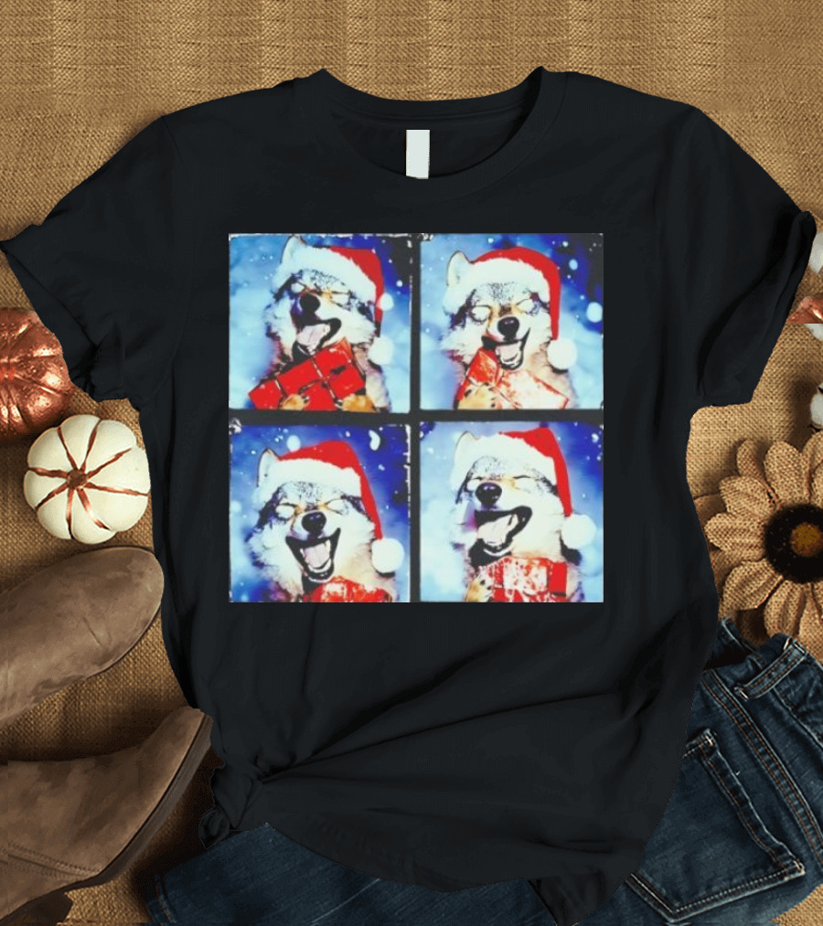 Festive Wolf Santa Hat Selfie Christmas T-Shirt