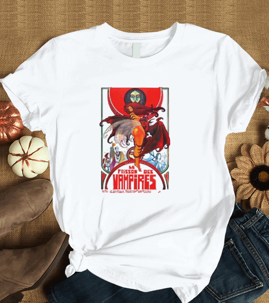 Les Frisson Des Vampires 70s French Horror Movie Retro Art B1605 T-Shirt