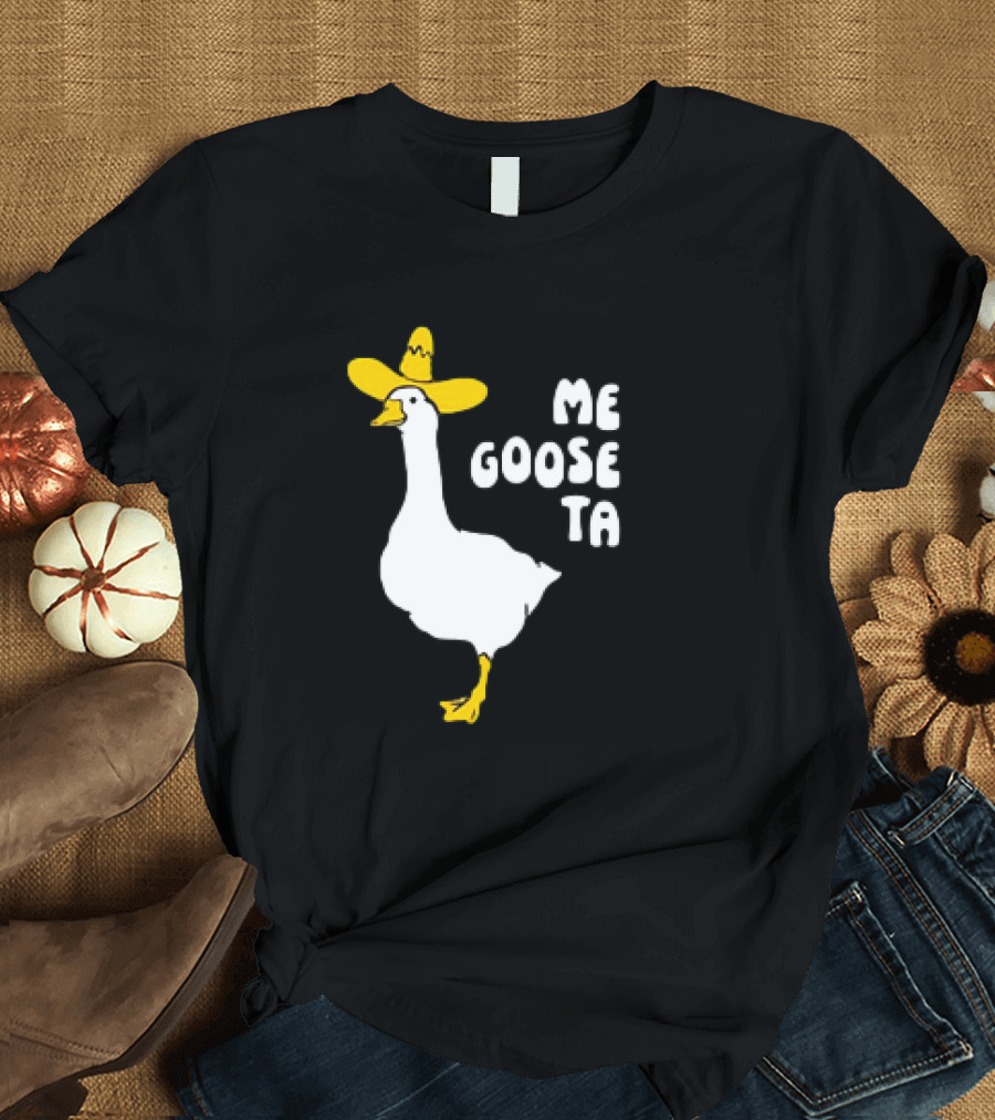Me Goose Ta Goose in Yellow Hat T-Shirt