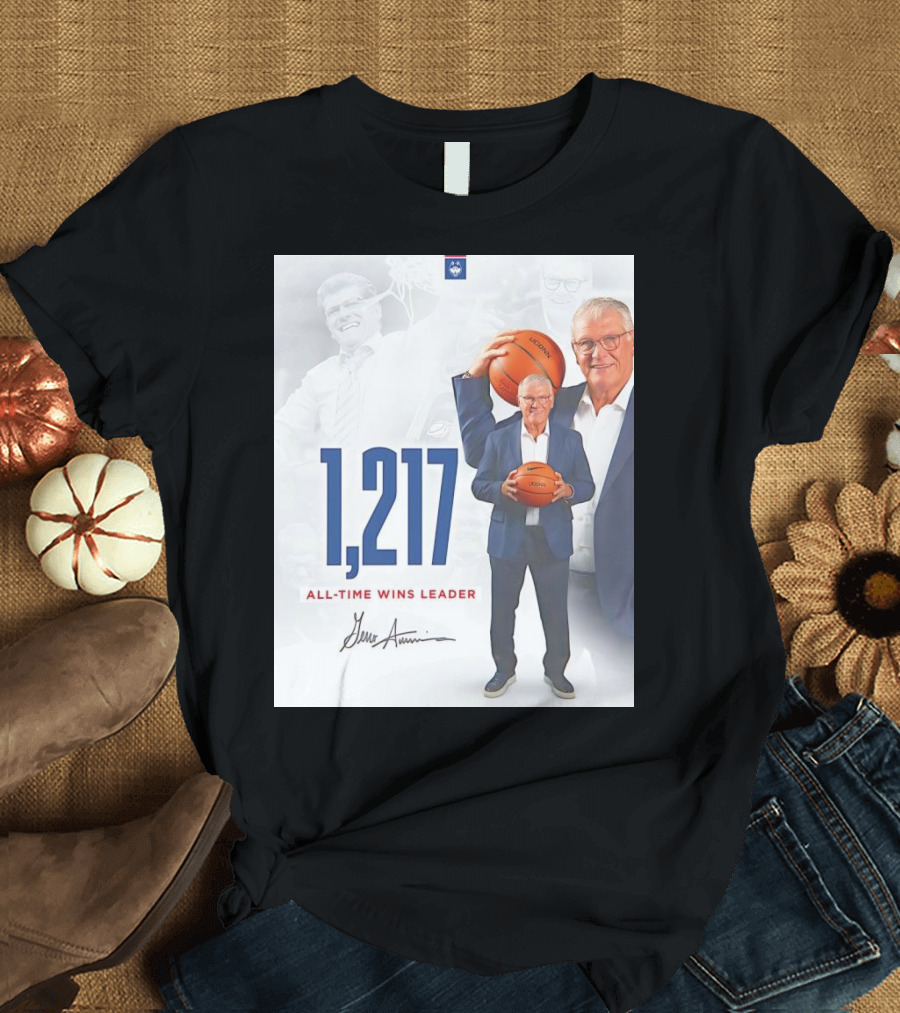 UConn Basketball Geno Auriemma 1217 All-Time Wins Leader Signature T-Shirt