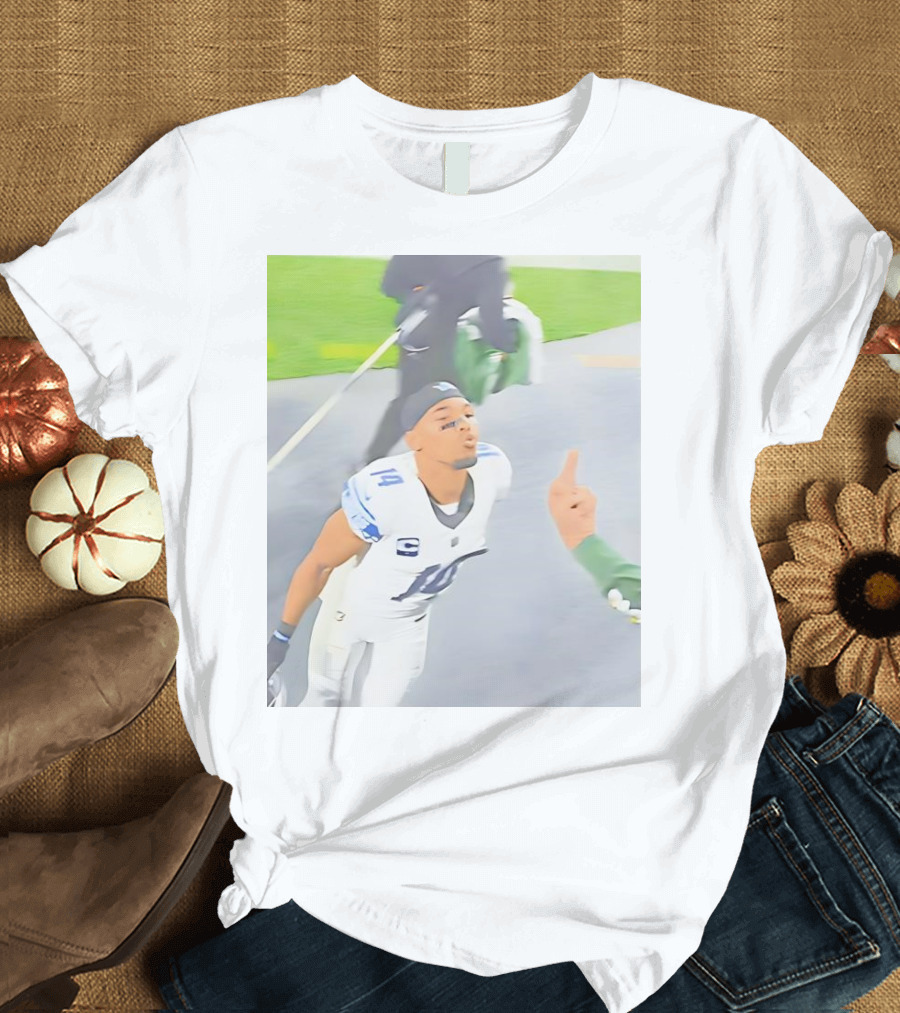 Amon Ra St Brown Number 14 Lions Kiss Meme T-Shirt
