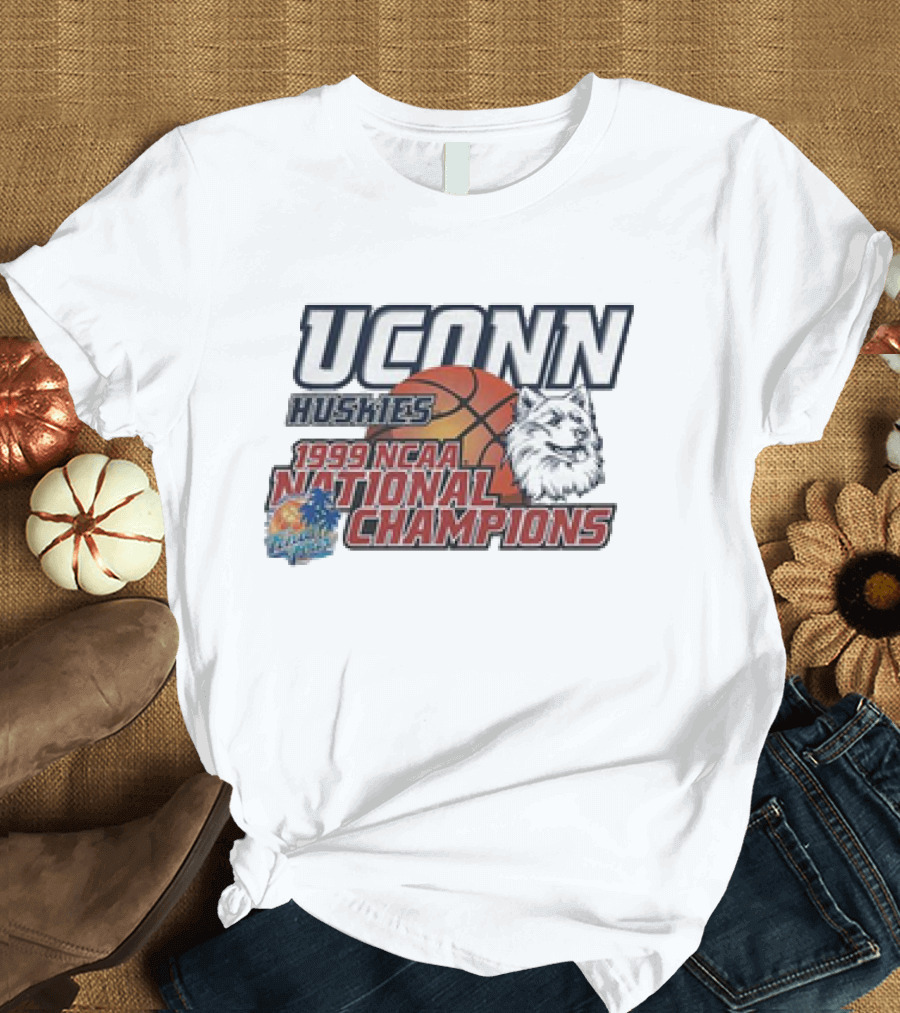 UConn Huskies 1999 NCAA National Champions Vintage Basketball Wolf T-Shirt