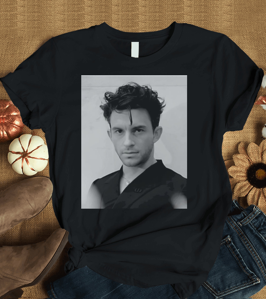 Jonathan Bailey Black and White Vintage Style Photo T-Shirt
