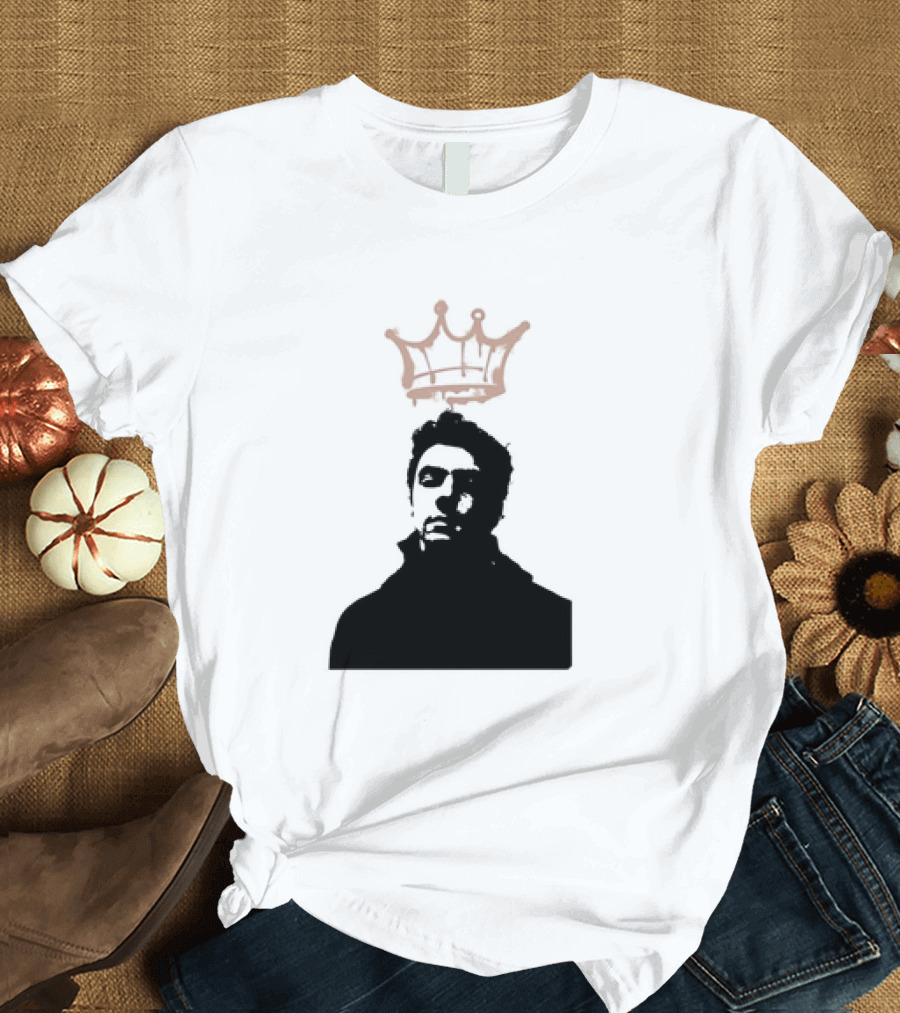 Mangione King Graffiti Crown Portrait Fitted Scoop T-Shirt