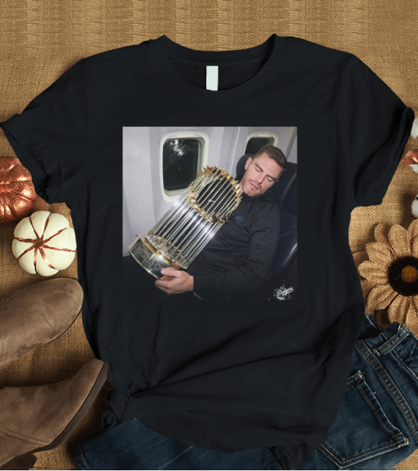 T-Shirt: Freddie Freeman Sleep With World Series Title T-Shirt Freddie Freeman Sleep With World Series Title T-Shirt