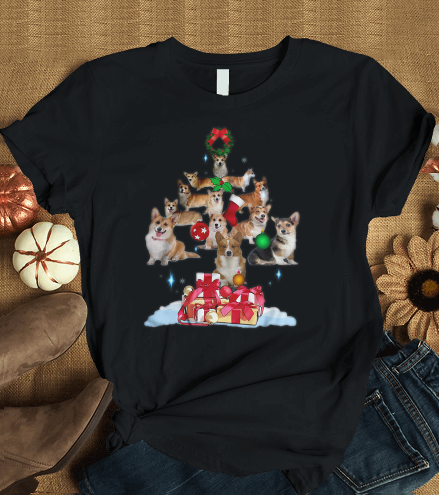 Welsh Corgi Christmas Tree with Corgis, Wreath, Stocking, Ornaments, and Wrapped Gifts T-Shirt