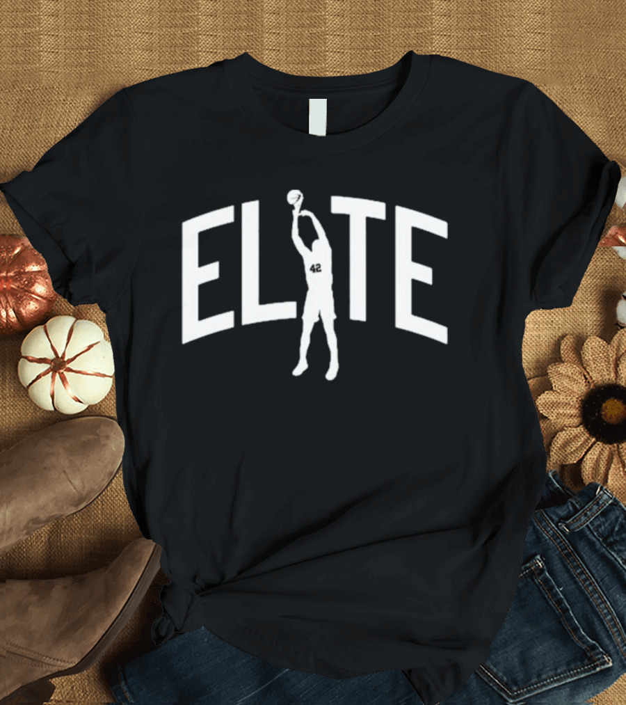 ELITE Shooter Basketball Player Silhouette 42 T-Shirt