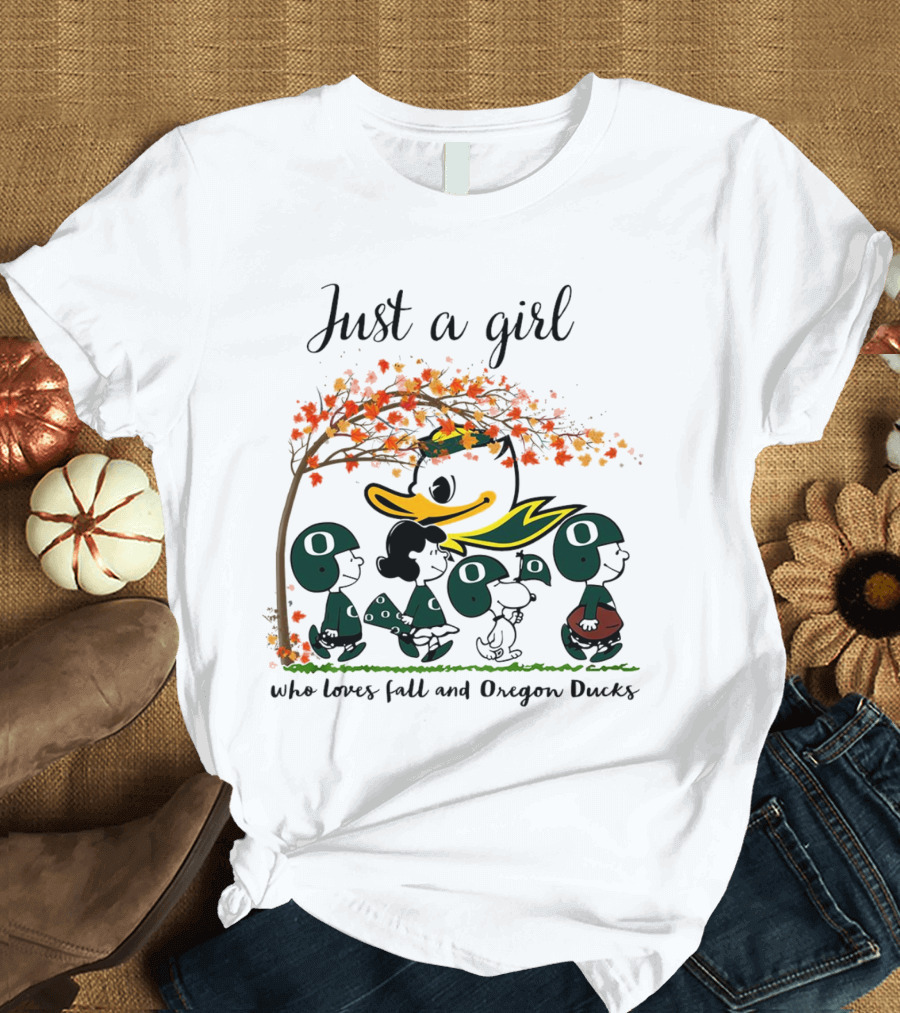 Just a Girl Who Loves Fall and Oregon Ducks Peanuts Cartoon T-Shirt