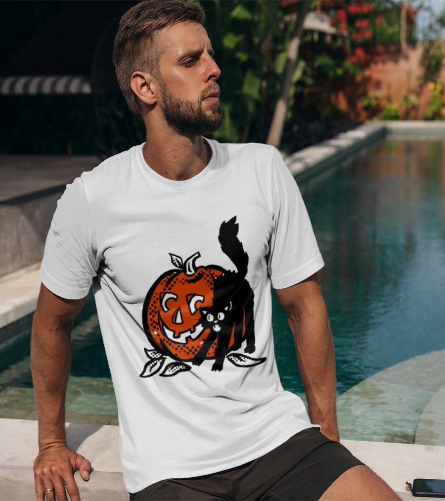 Vintage Halloween Pumpkin And Black Cat T-Shirt
