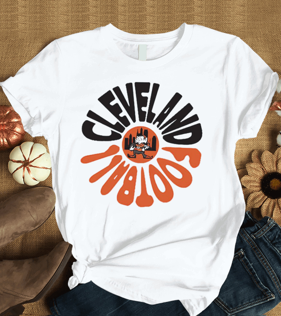 Cleveland Browns Football Retro Logo with Elf and Skyline T-Shirt