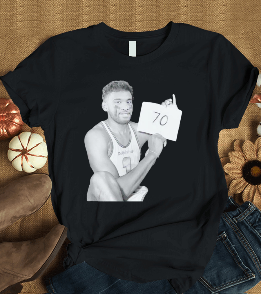 Dolphins Quarterback Tua Tagovailoa 70 Points Achievement T-Shirt