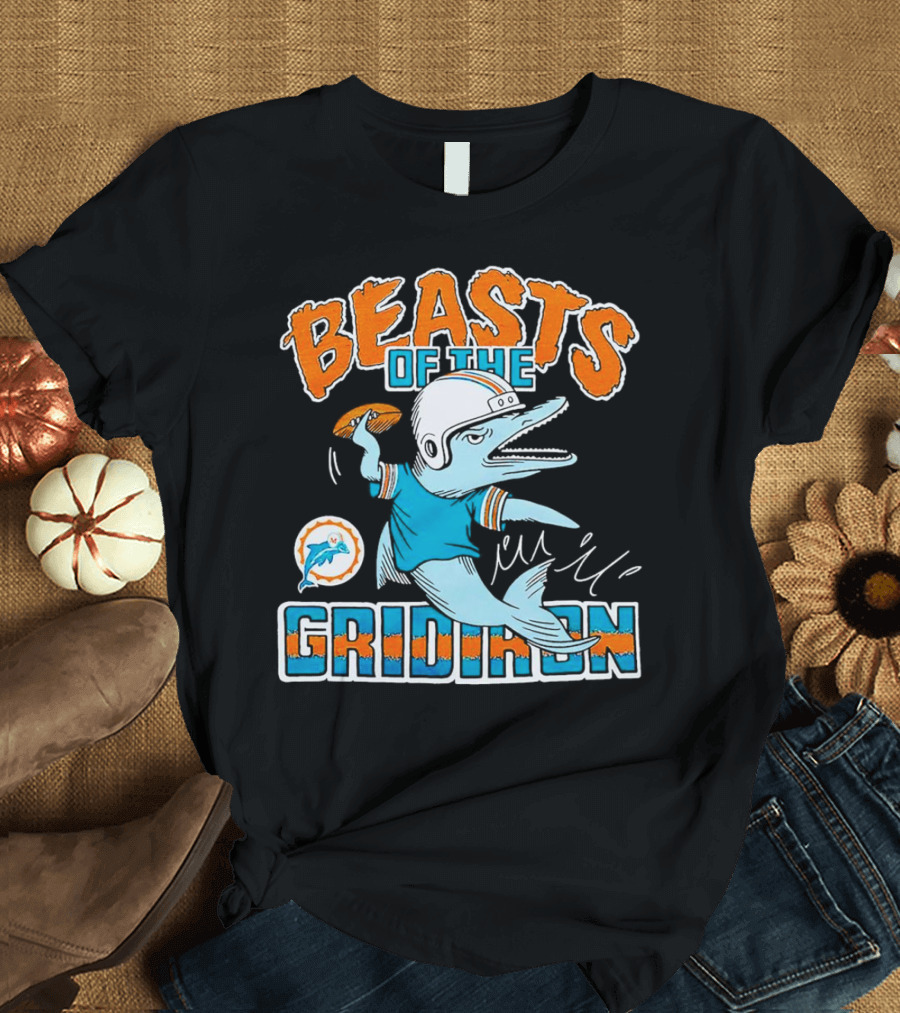 Miami Dolphins Beasts of the Gridiron Football Dolphin Throwing Pass T-Shirt
