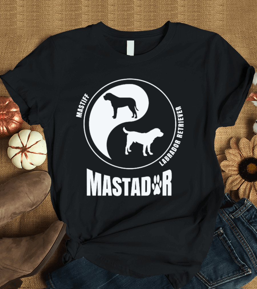 Mastiff Labrador Retriever Yin Yang Mastador T-Shirt