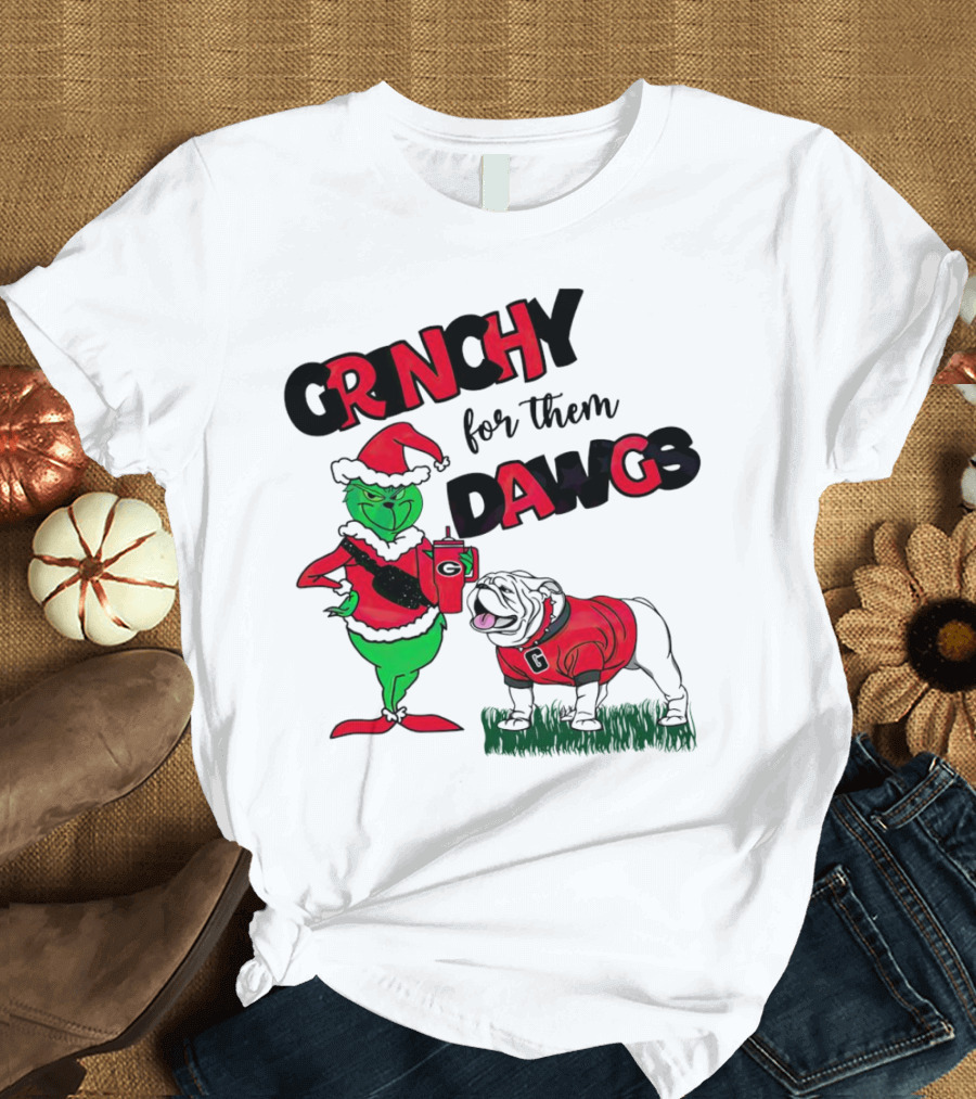 Grinchy For Them Dawgs Georgia Bulldogs Football Christmas Grinch Holding Drink and Bulldog Wearing Red T-Shirt