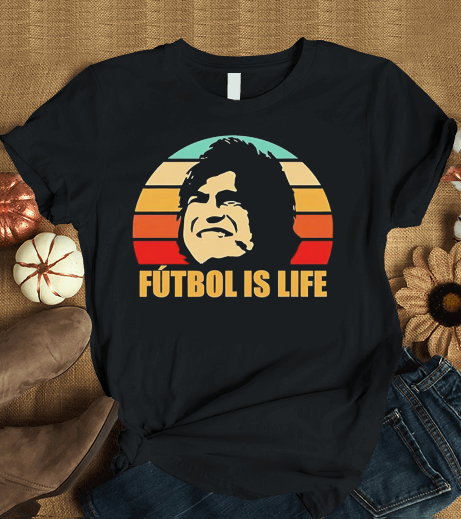 Fútbol Is Life Vintage Retro Sunset T-Shirt