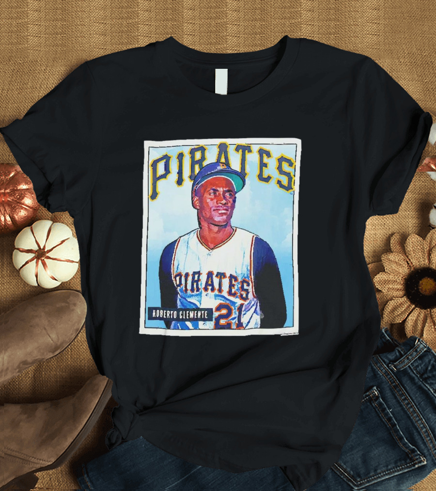Roberto Clemente 21 Pittsburgh Pirates Mitchell and Ness Cooperstown Vintage Baseball Card T-Shirt
