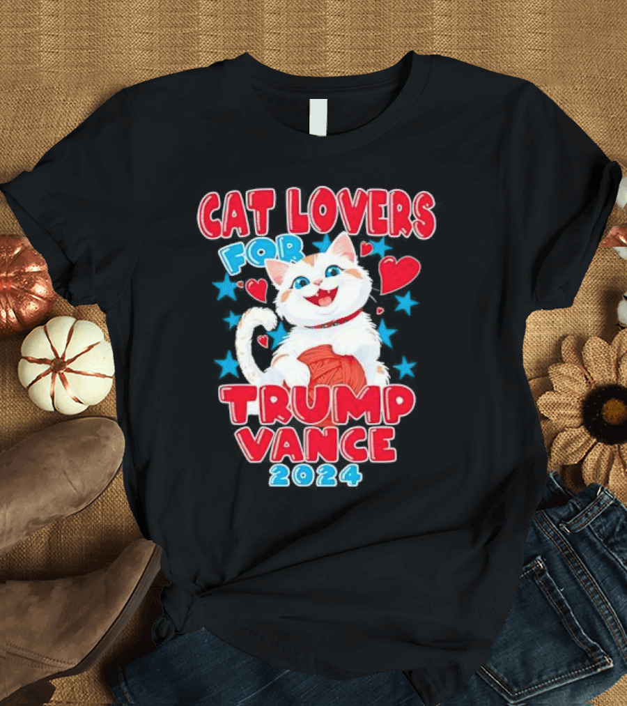 Cat Lovers for Trump Vance 2024 Fashion Trends with Playful Kitten and Hearts T-Shirt