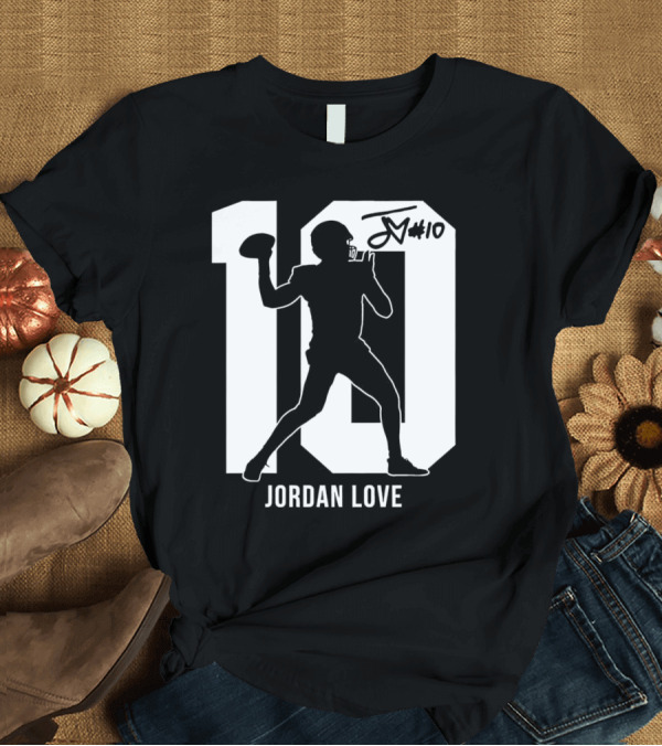 T-Shirt: Jordan Love Green Bay Packers Number 10 Silhouette Signature T-Shirt Jordan Love Green Bay Packers Number 10 Silhouette Signature T-Shirt