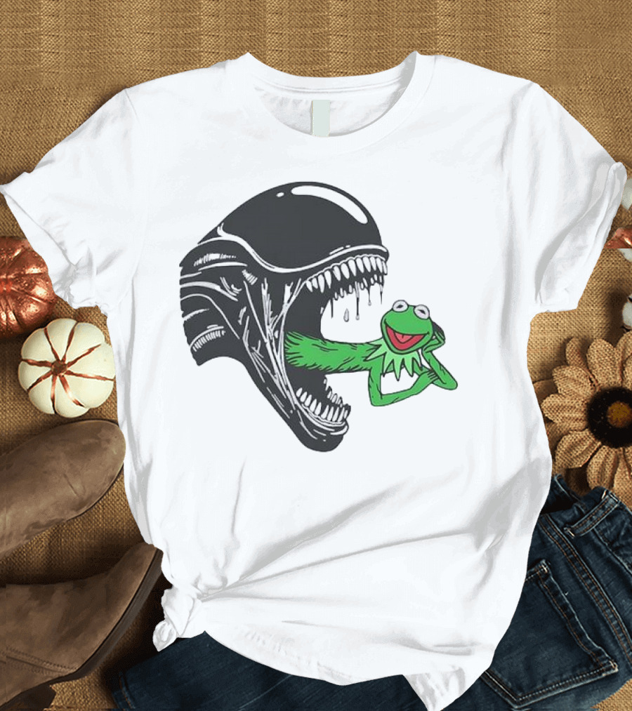 Alien Kermit Xenomorph Mashup Funny T-Shirt