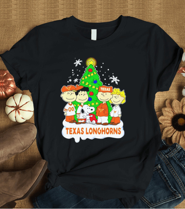 T-Shirt: Texas Longhorns Peanuts Characters Christmas Tree T-Shirt Texas Longhorns Peanuts Characters Christmas Tree T-Shirt